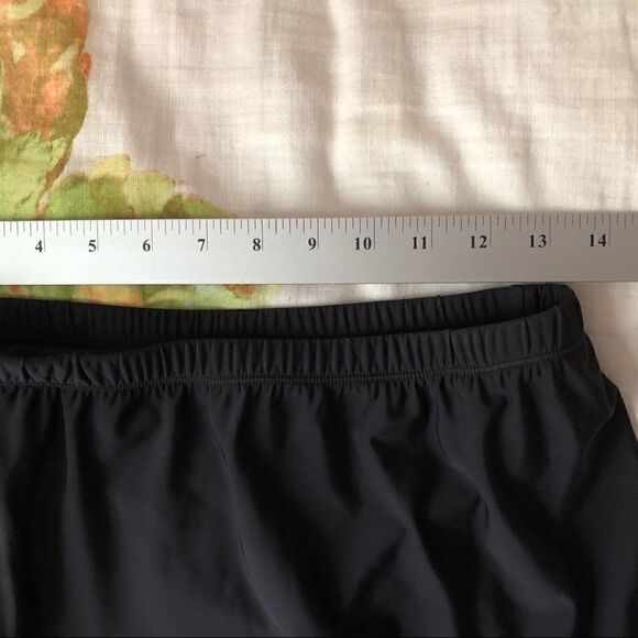 Aqua Green Size Medium Black Swim Skirt - Picture 3 of 5
